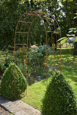 Garden Metal Arch Frame Rust Heavy Duty 